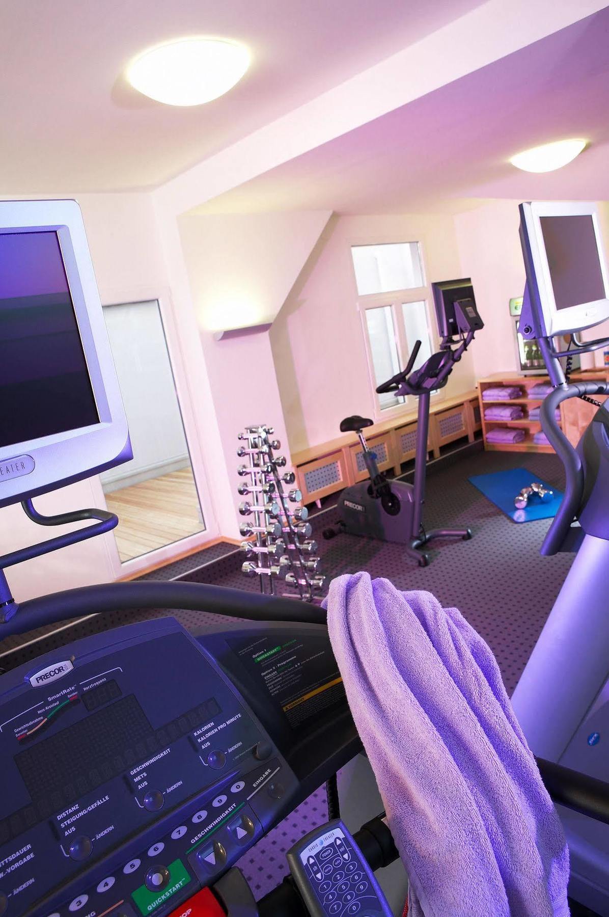 Hotel De France Wien Екстер'єр фото The gym at the hotel